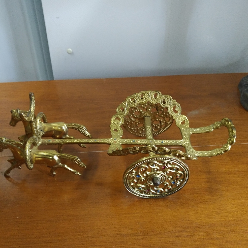 Wine bottle holder